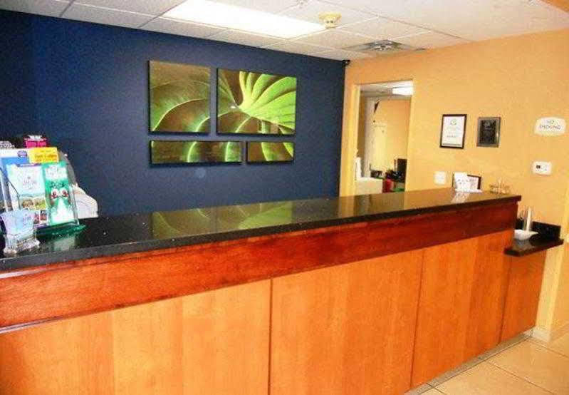 柯林斯堡洛弗万豪费尔菲尔德酒店 拉夫兰 外观 照片